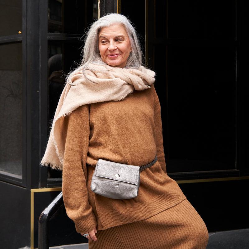 LUIGI EMMELINE CONVERTIBLE BELT BAG