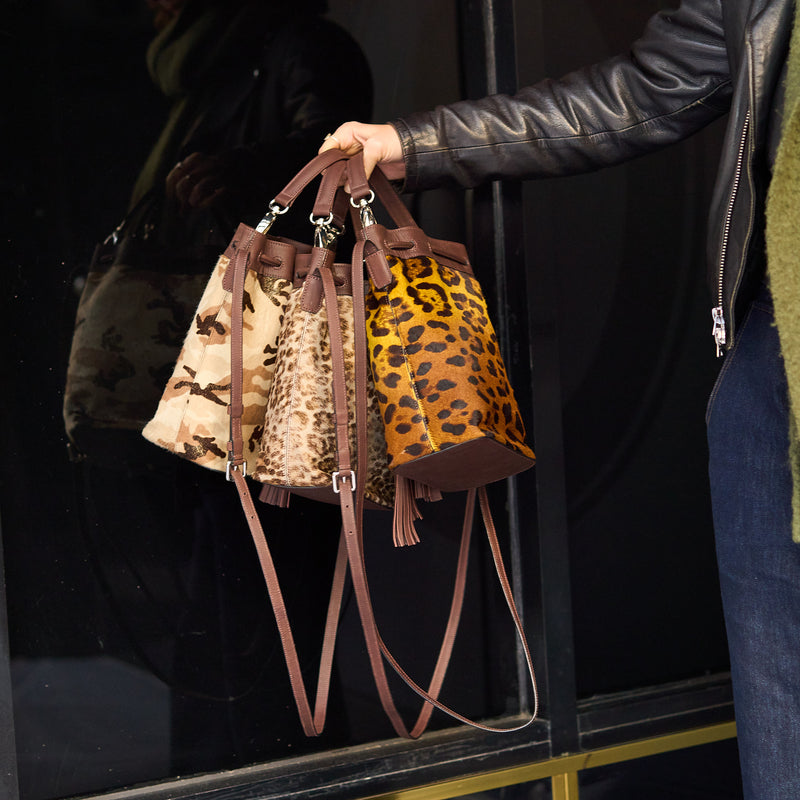 KIRSO HAIRCALF BUCKET BAG