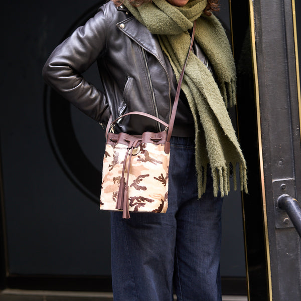 KIRSO HAIRCALF BUCKET BAG