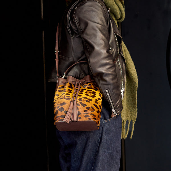 KIRSO HAIRCALF BUCKET BAG