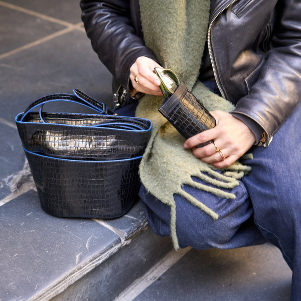 LUIGI CHARU BUCKET BAG