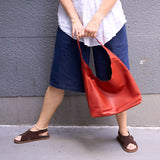13 of 15:LUIGI DEEDEE SLOUCHY LEATHER HOBO