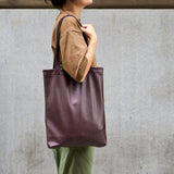 4 of 6:tusk-9940-pebblegrain-leather-tote-bag-espresso-model-01 - ESPRESSO